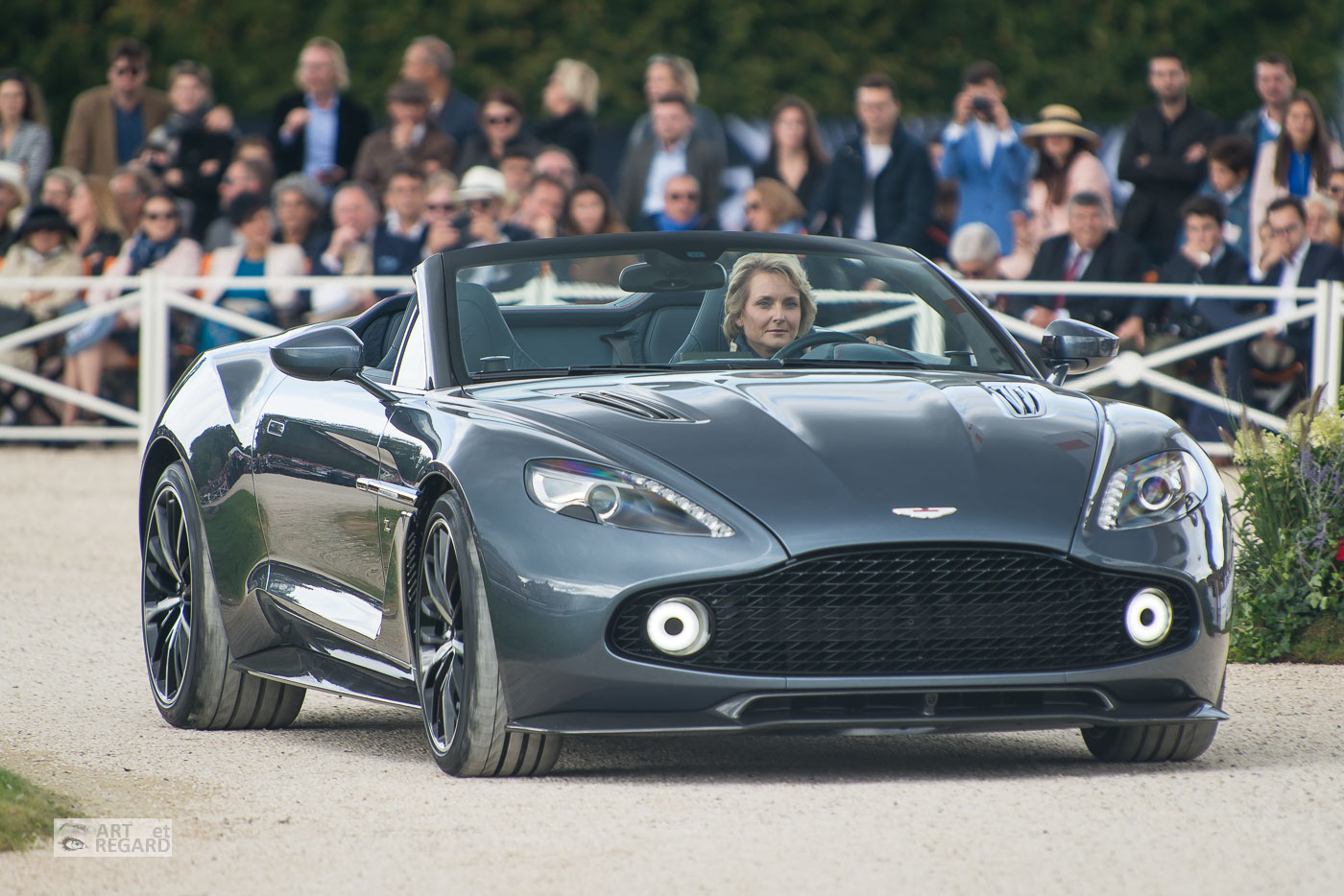 Aston Martin Vanquish Zagato Volante Présentation de l'Aston Martin Vanquish Zagato Volante