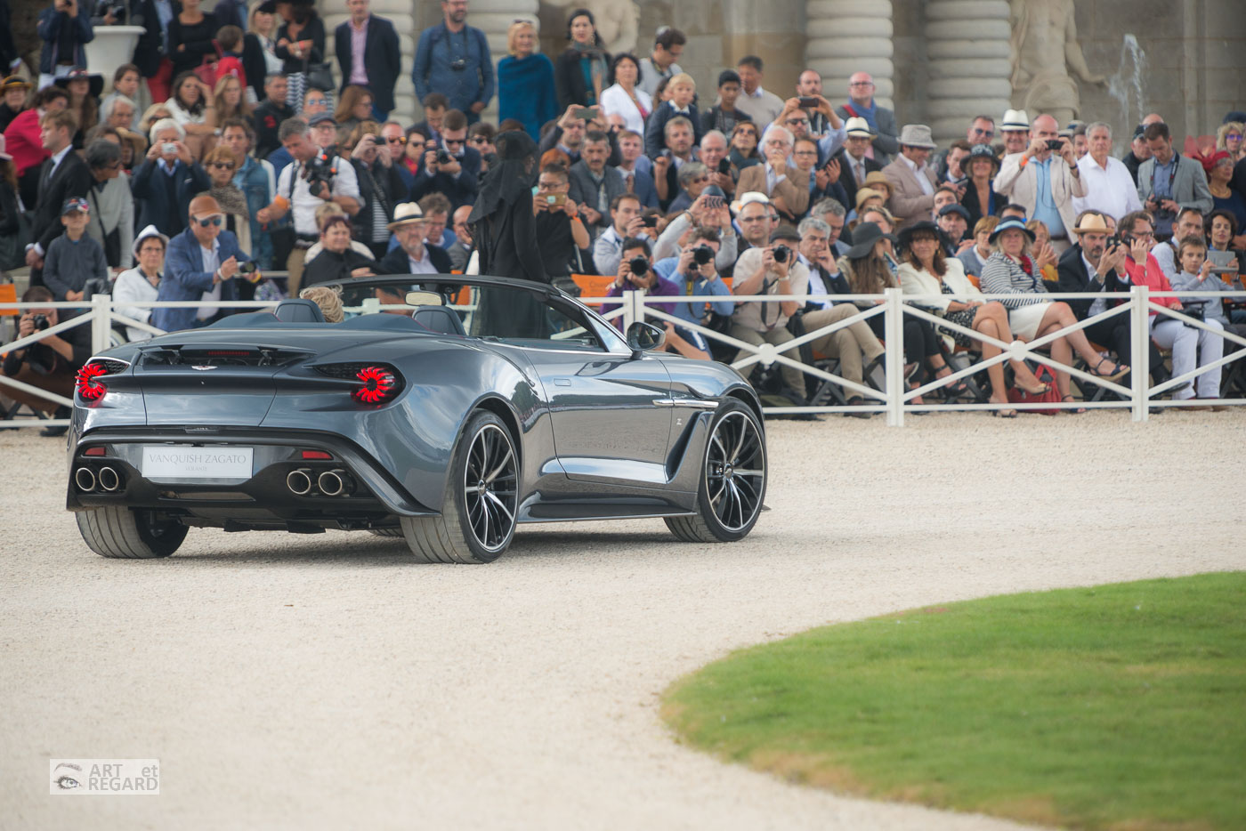 Aston Martin Vanquish Zagato Volante Présentation de l'Aston Martin Vanquish Zagato Volante