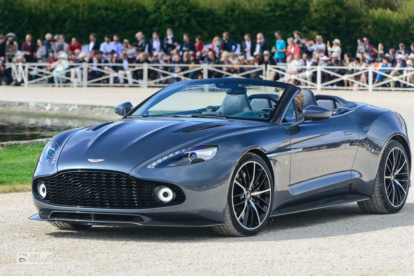 Aston Martin Vanquish Zagato Volante Présentation de l'Aston Martin Vanquish Zagato Volante