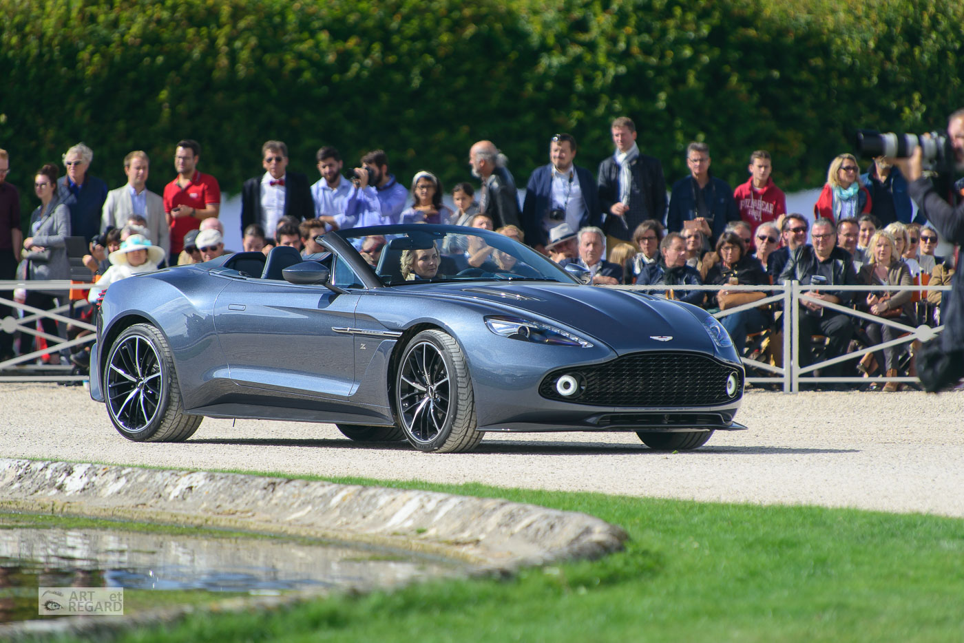 Aston Martin Vanquish Zagato Volante Présentation de l'Aston Martin Vanquish Zagato Volante