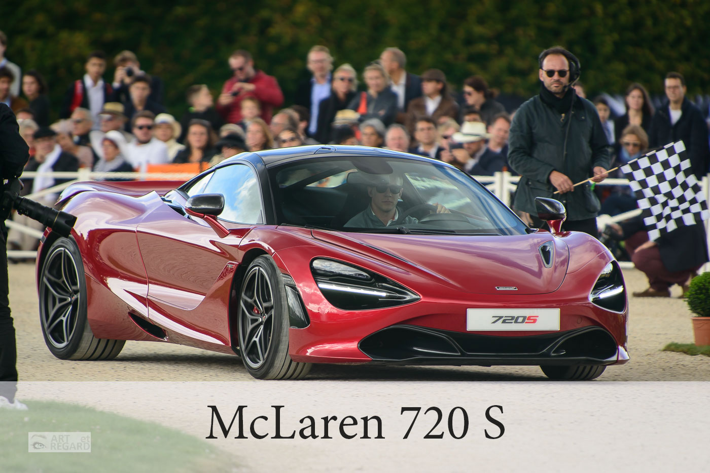 Présentation de la McLaren 720S Memphis RED à Chantilly