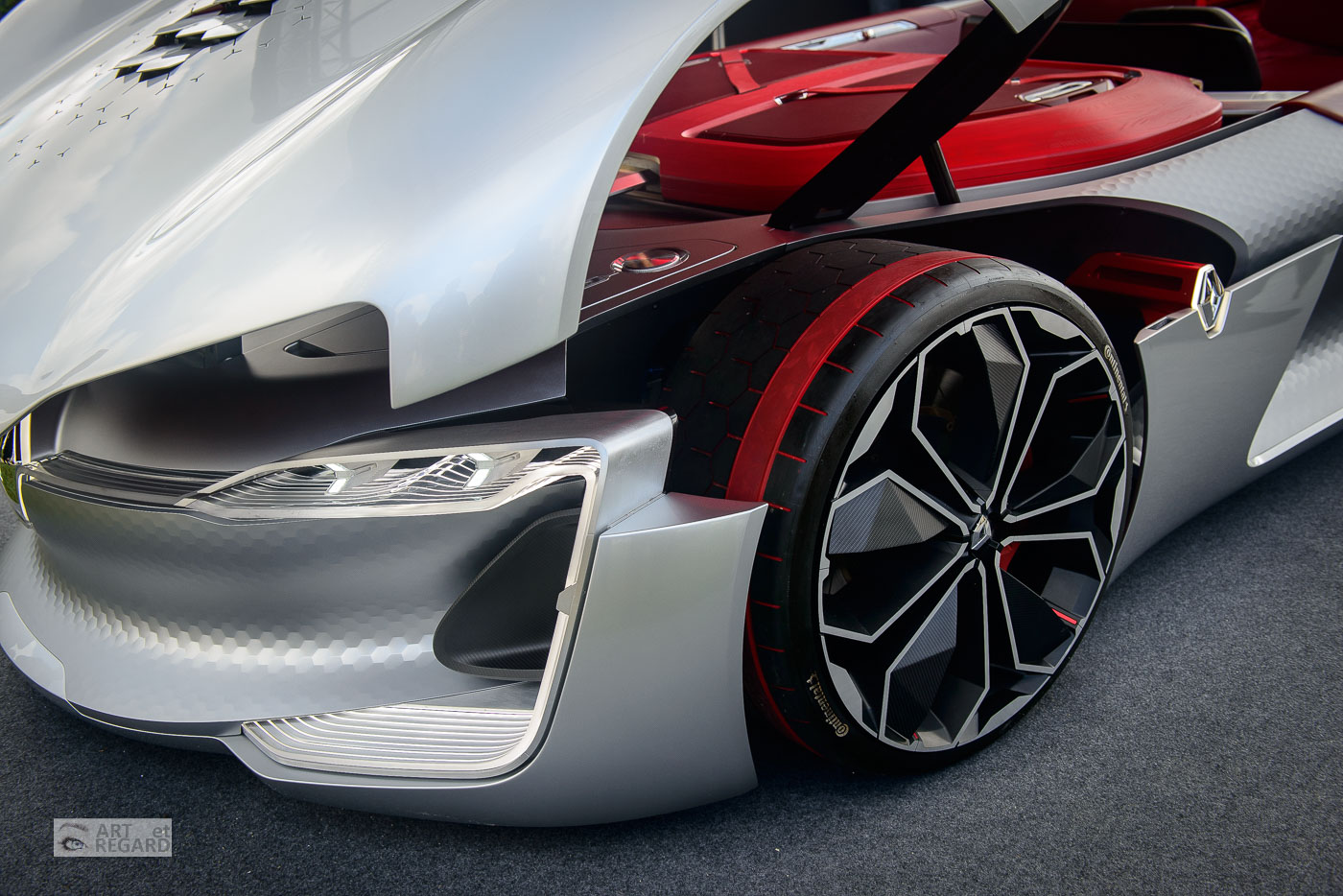 Renault TREZOR Présentation de la Renault TREZOR