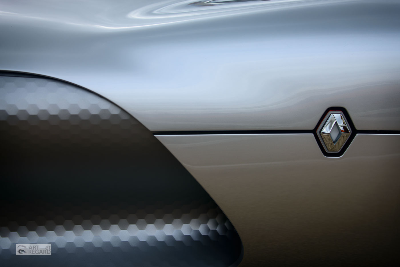 Renault TREZOR Présentation de la Renault TREZOR