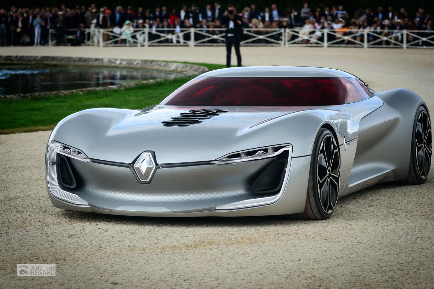 Renault TREZOR Présentation de la Renault TREZOR